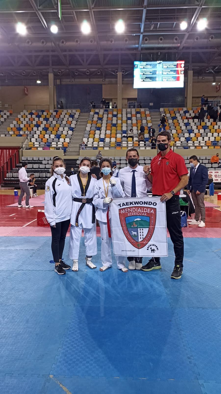 Los clubes navarros no paran .....